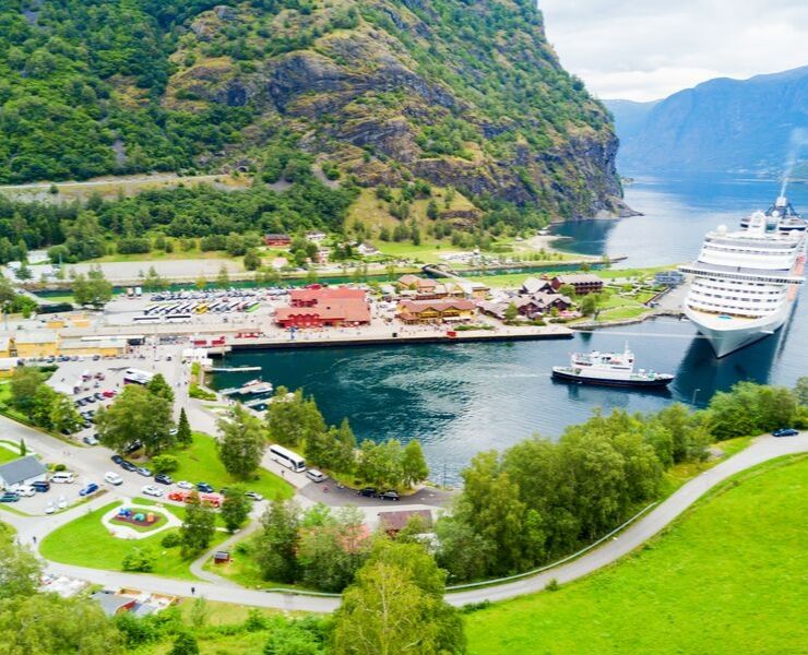 best time to visit flam norway