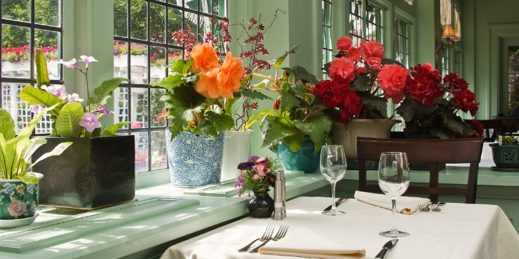 restaurant at butchart gardens