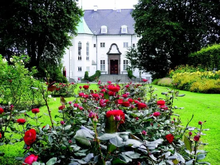 Visiting the Marselisborg Palace is one of the best things to do in Aarhus.