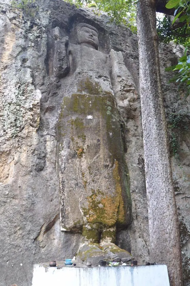 dosa-rock-temple-sri-lanka