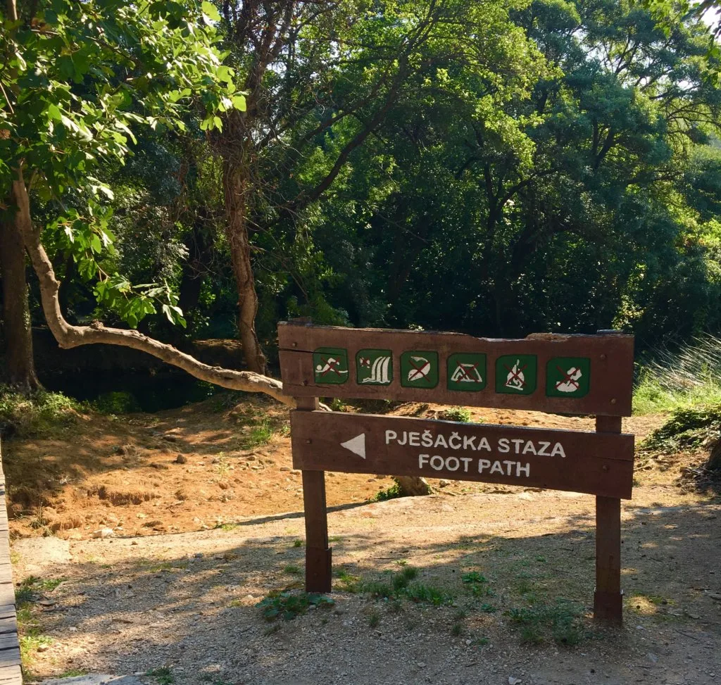 footpath-to-the-falls KrKa National Park