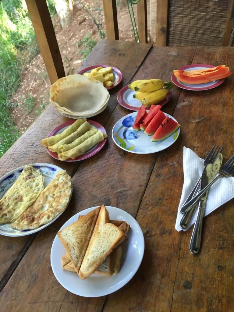 breakfast at an airbnb sri lanka