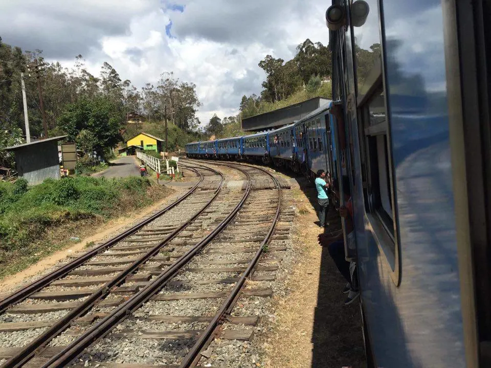 Two train trips to do in Sri Lanka