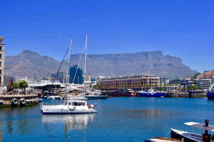 Cape Town view of table mountain