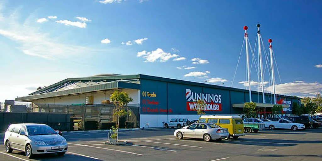 bunnings diy store - shopping in australia