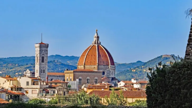 Best books about Italy featured by top international travel blogger, Tracy's Travels in Time