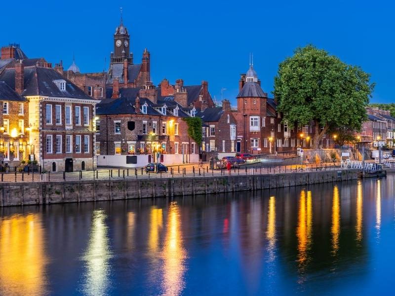 best cities in england to visit for a day