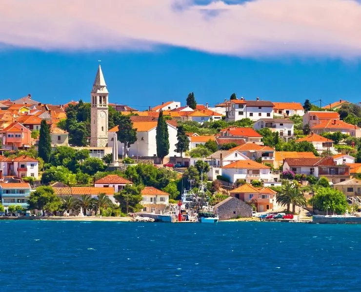 A Complete Guide to How and Where to Travel in Croatia by Ferry or Catamaran featured by top international blogger, Tracy's Travels in Time
