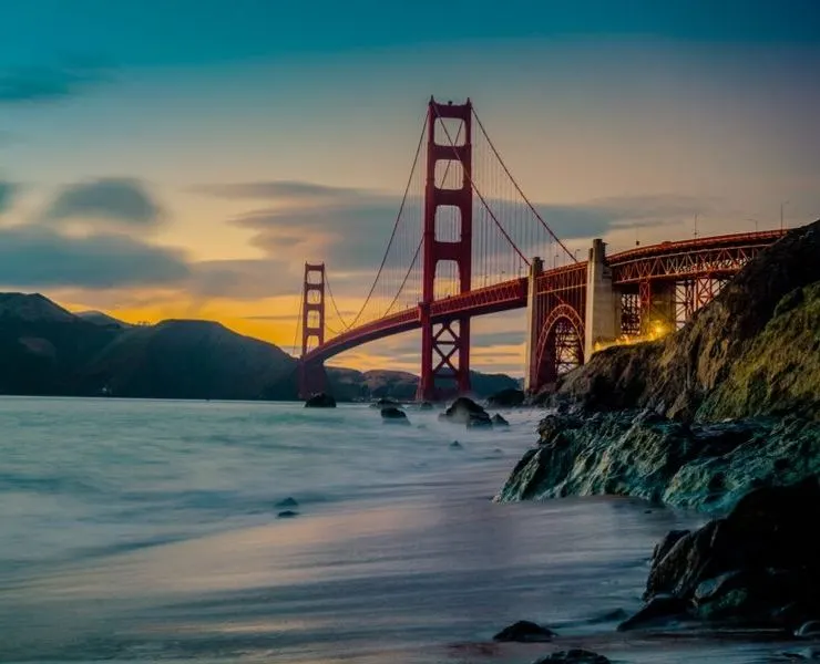 Golden Gate bridge at sunset