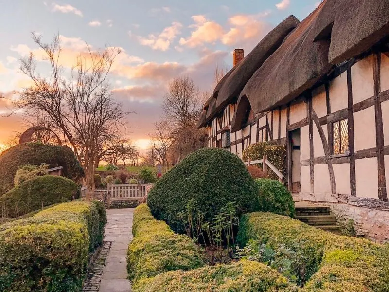 Anne Hathaway's house in Stratford upon Avon is easily seen on one of the best day trips from London by train