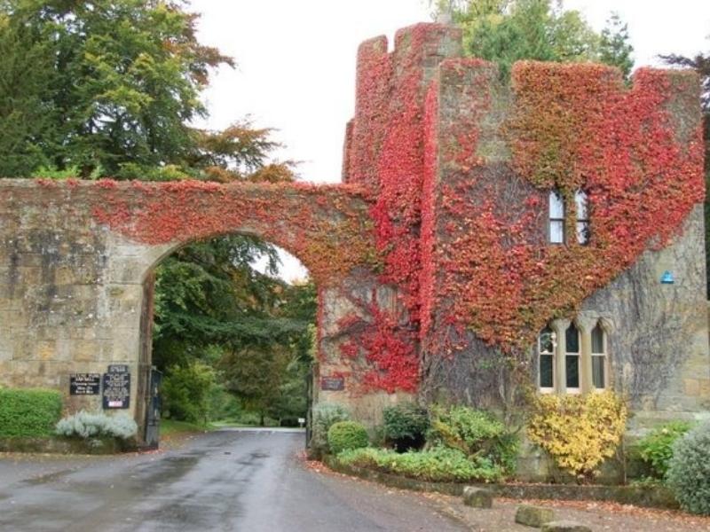 Hulne Park Gate.