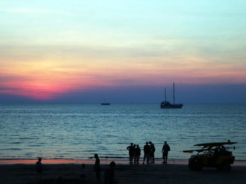 Mindil Beach at sunset 