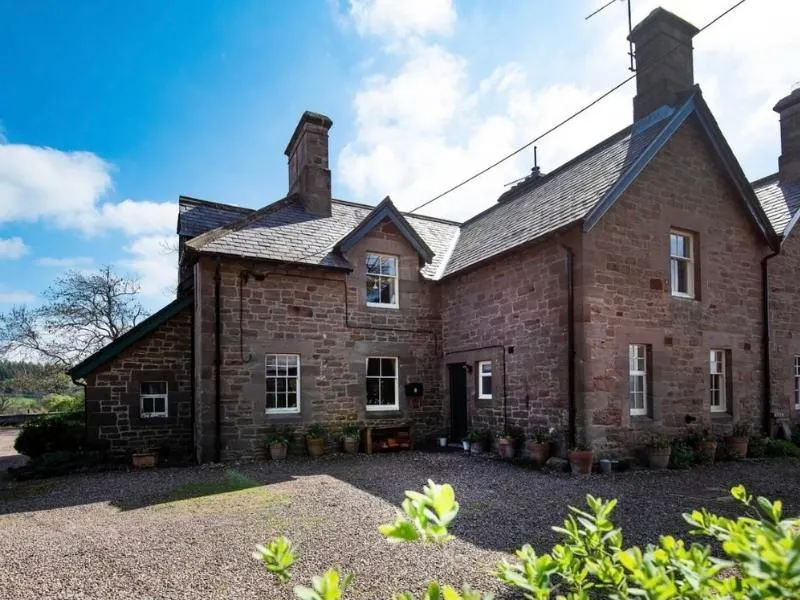 Cosy Cottage in Chillingham Northumberland - Images courtesy of Airbnb
