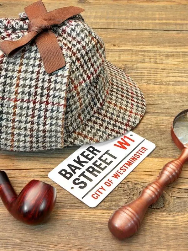 Sherlock Holmes hat and a sign for Baker Street