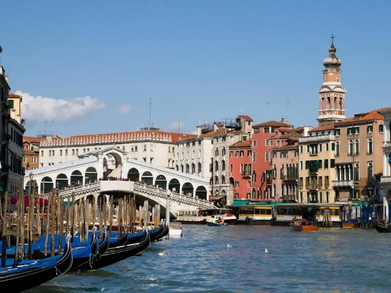 Rialto Bridge Italy.