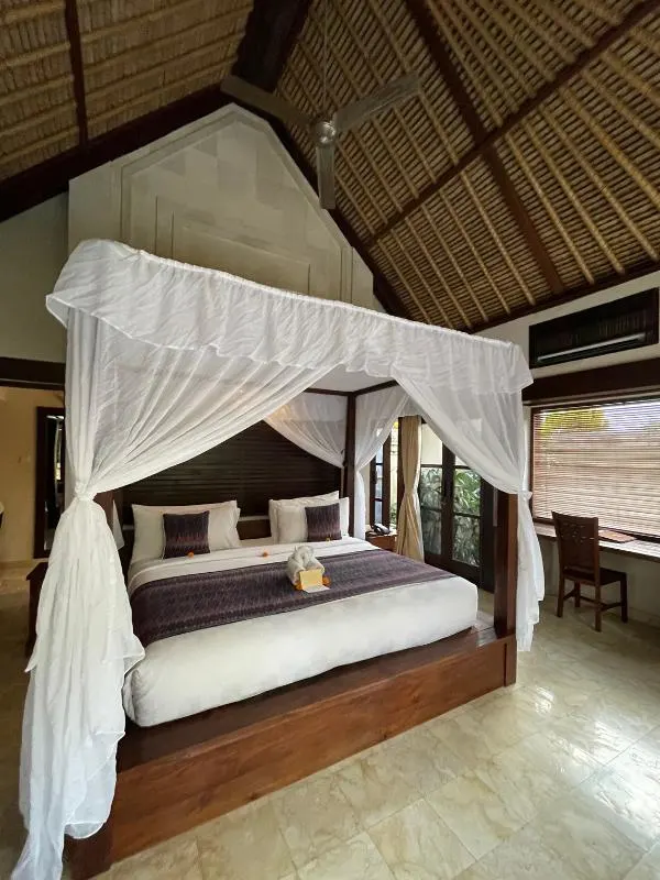 Bali Hotel and Spa in Ubud bedroom