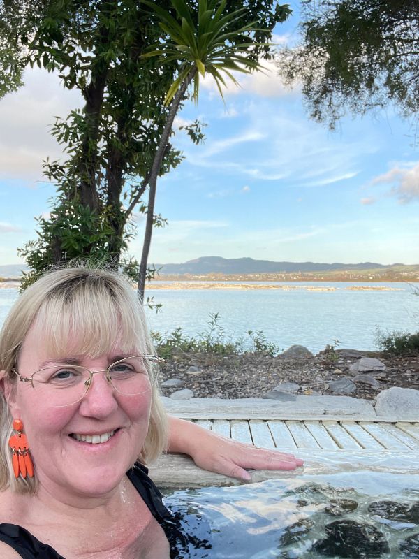 Tracy at the Polynesian Spa at Rotorua Lake.
