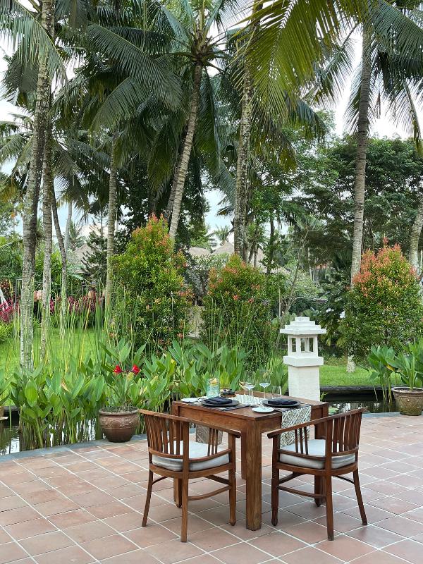Bali Ubud Village Resort and Spa dinner starter 1