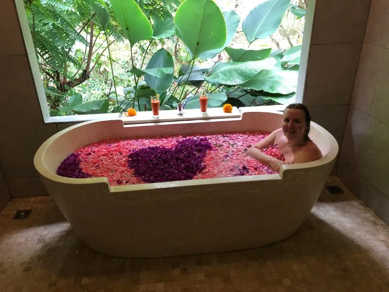 Tracy in spa bath