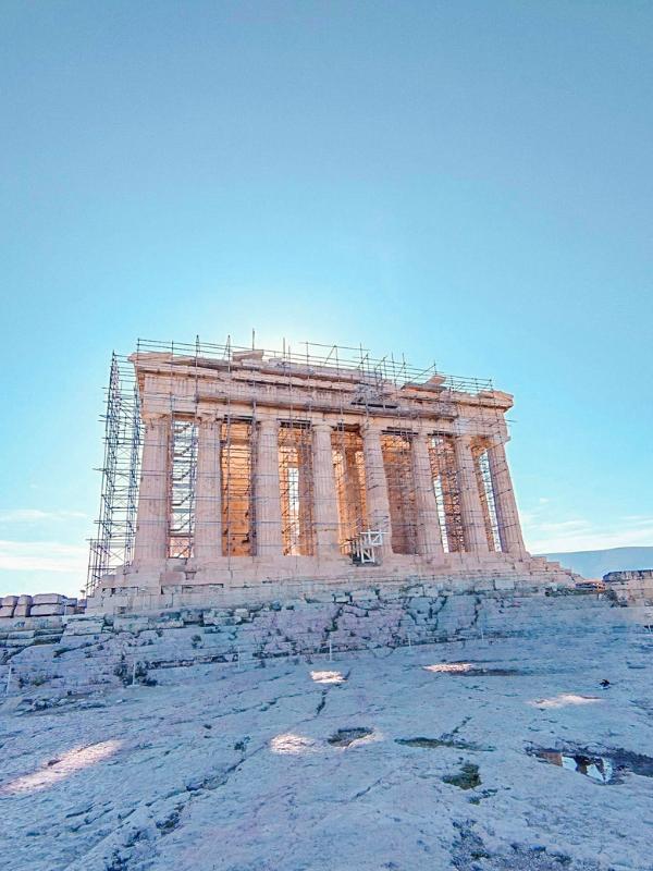 Guide to Visiting the Acropolis in Athens.