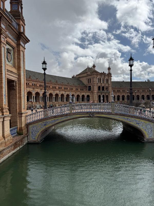 Plaza de Espana bridge