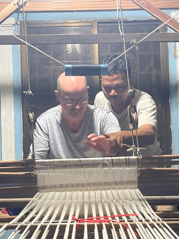 Doug learning to weave